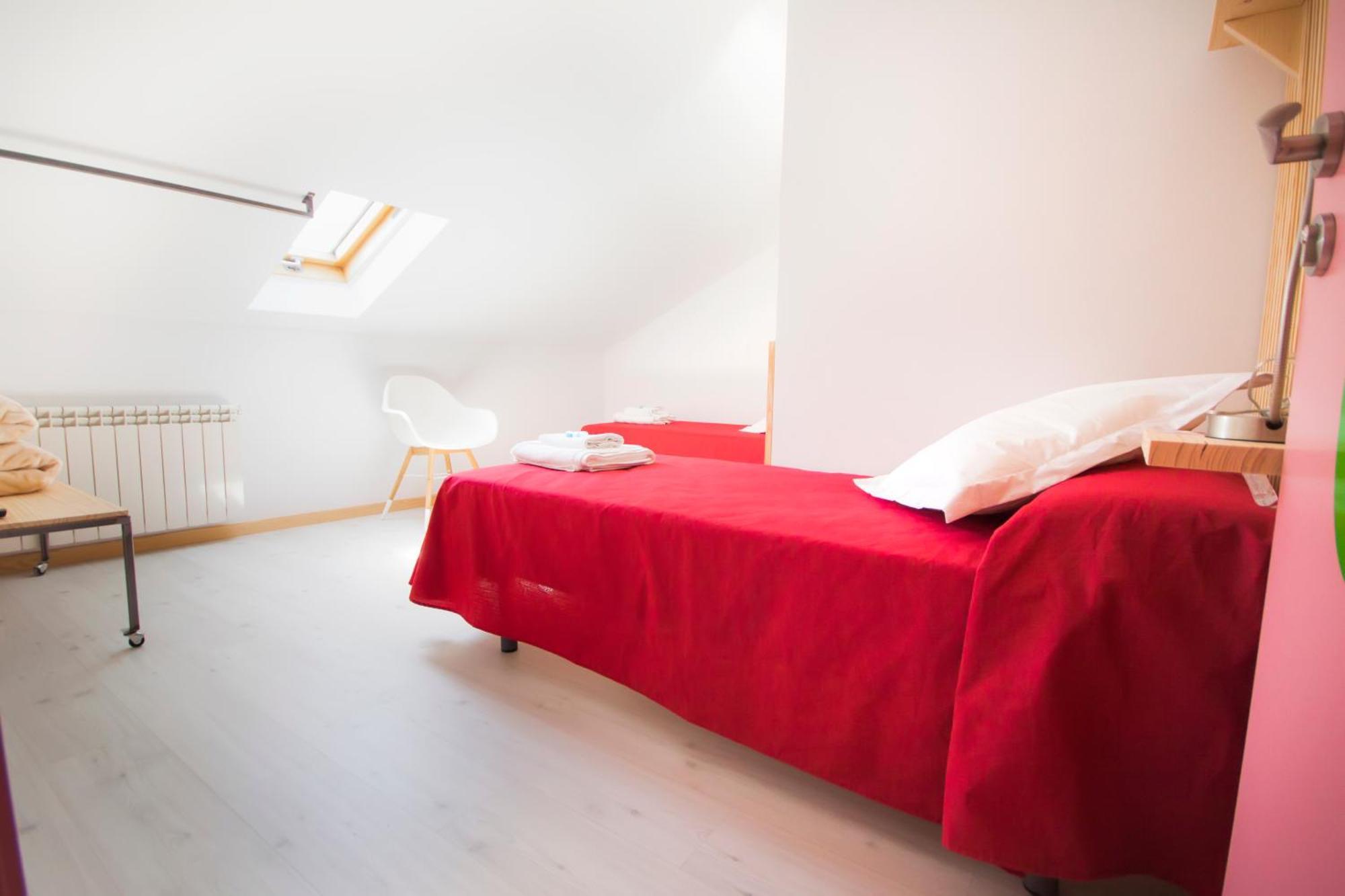 Pension Restaurante Casa Camino ปาลัสเดเรย์ ภายนอก รูปภาพ