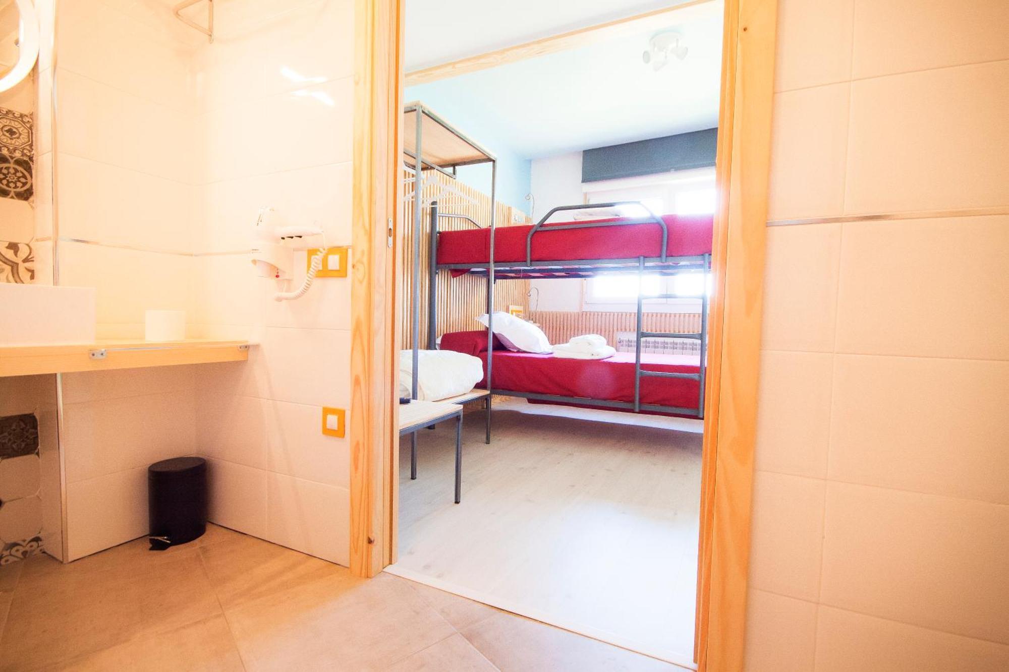 Pension Restaurante Casa Camino ปาลัสเดเรย์ ภายนอก รูปภาพ