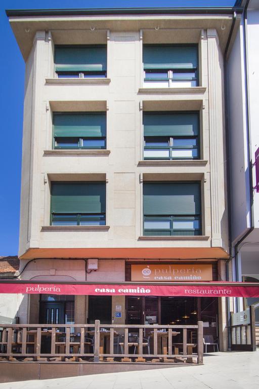 Pension Restaurante Casa Camino ปาลัสเดเรย์ ภายนอก รูปภาพ