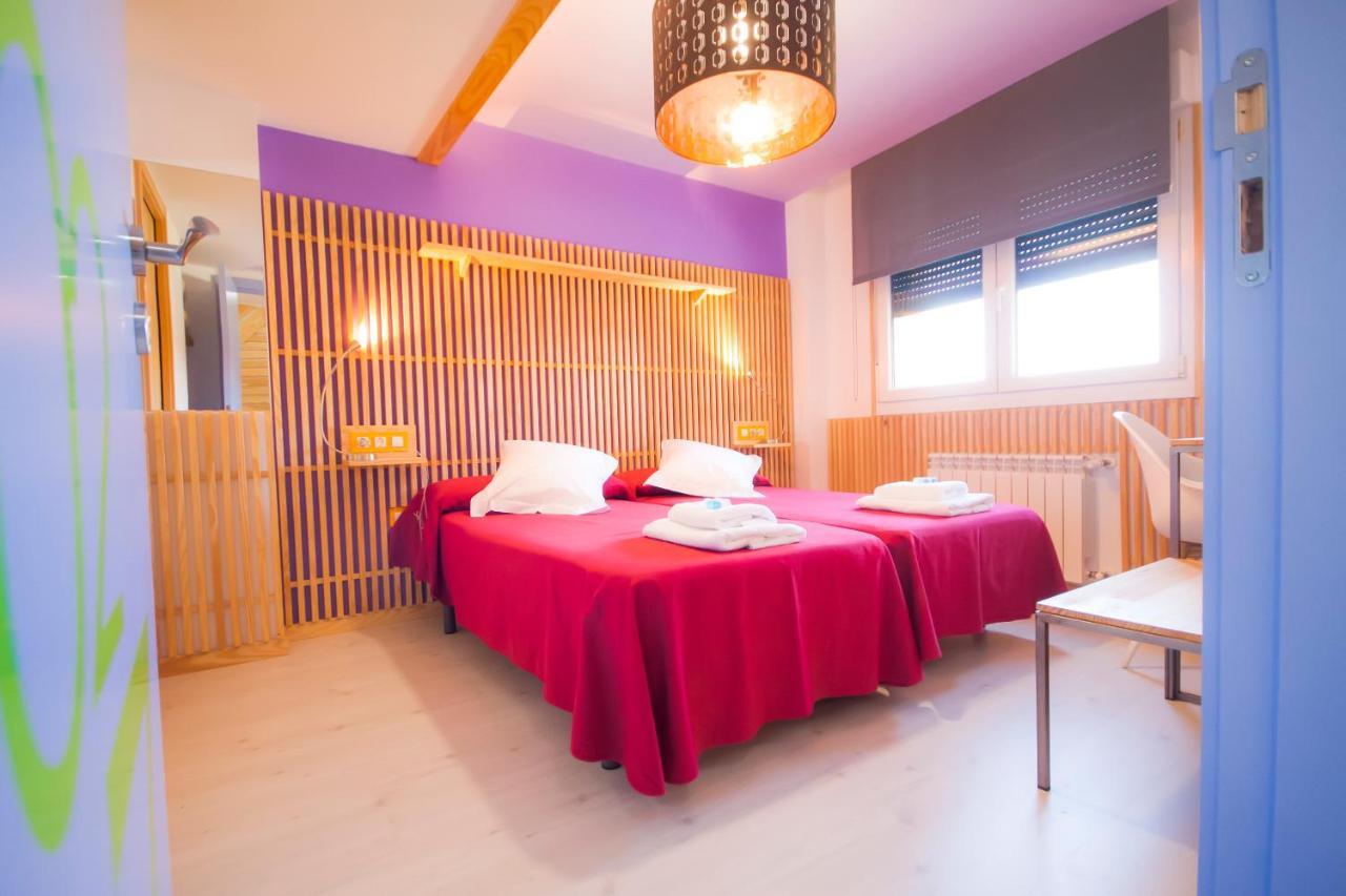 Pension Restaurante Casa Camino ปาลัสเดเรย์ ภายนอก รูปภาพ